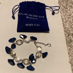 NOS Mary Kay Midnight Blue and Silver puttin on the glitz adjustable Bracelet